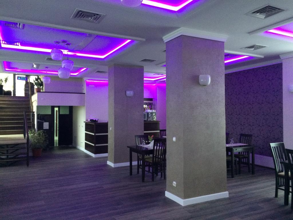 Pensiunea Novis ยาช ภายนอก รูปภาพ