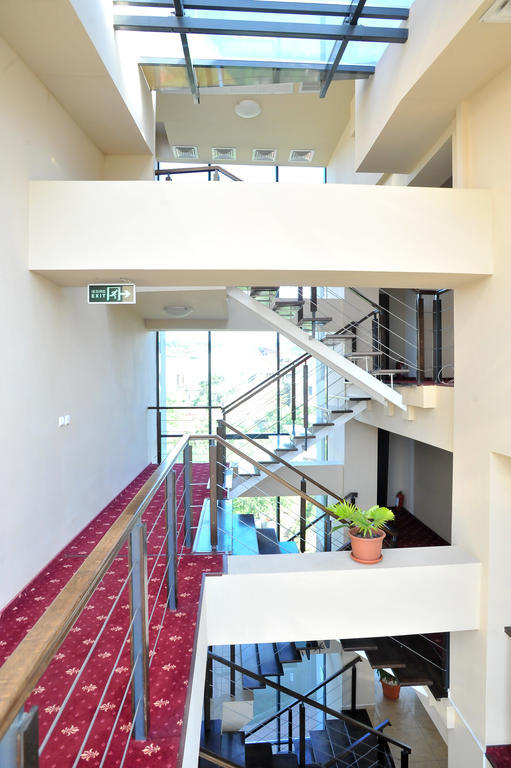 Pensiunea Novis ยาช ภายนอก รูปภาพ