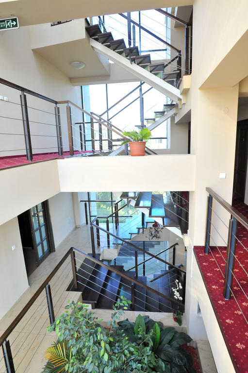 Pensiunea Novis ยาช ภายนอก รูปภาพ